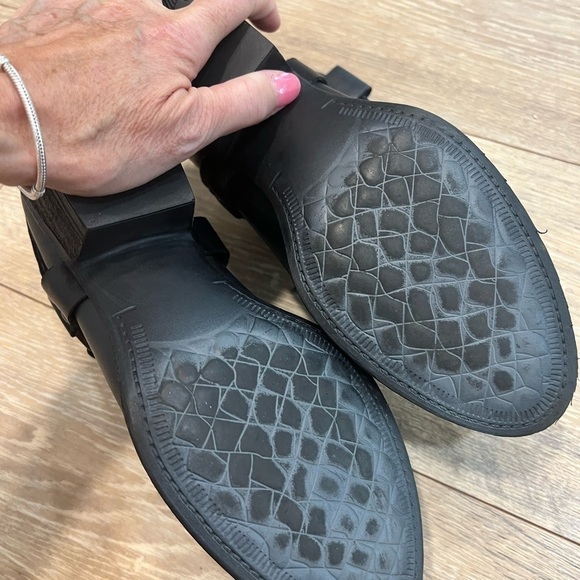 KRBONELL black leather pointy toe buckle boots - Picture 6 of 13